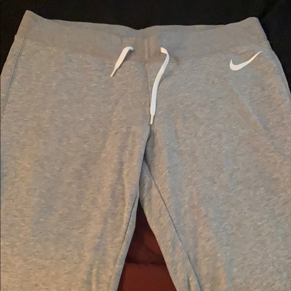 Women’s Crop Nike Sweats